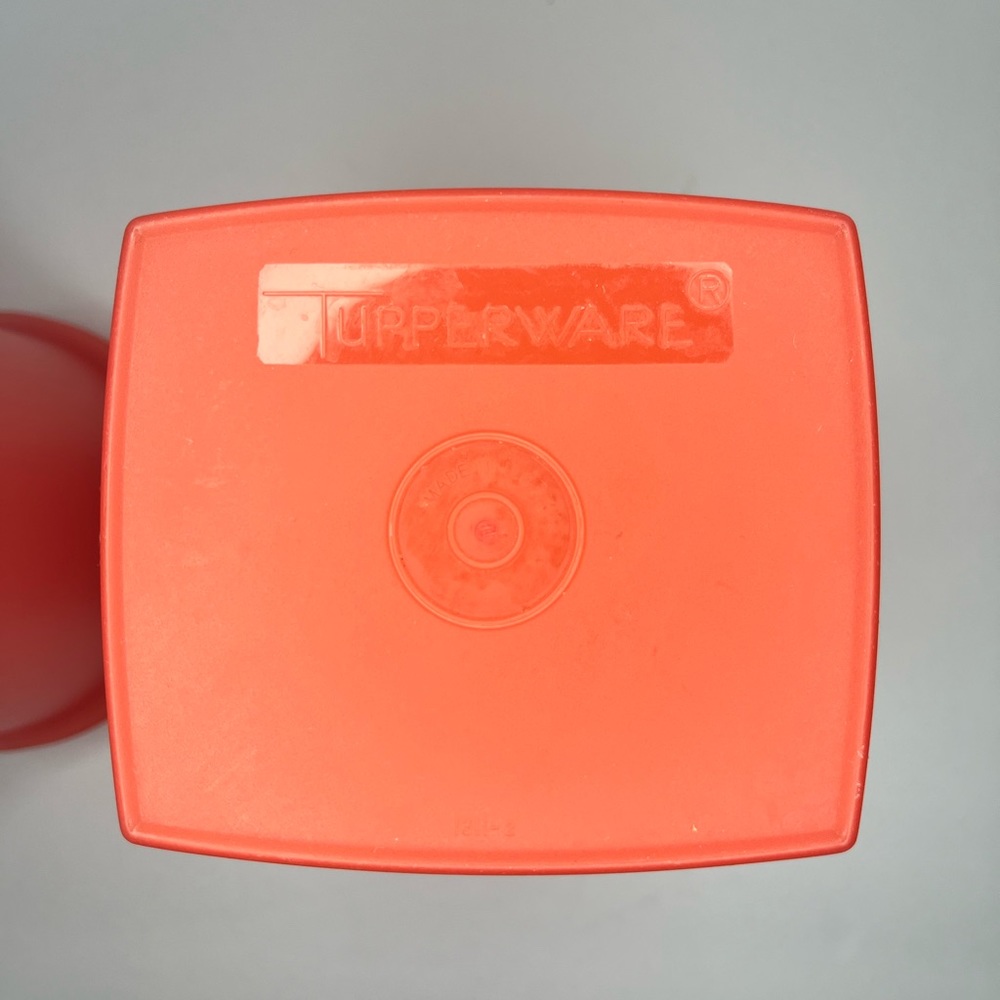 Vintage Tupperware RED Handolier Container 321-5 Lid 563-9 Flap 5641 storage - Picture 6 of 12
